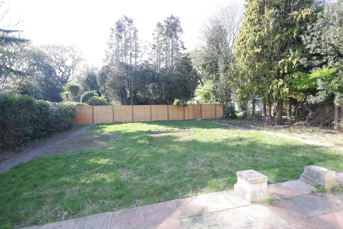 Casa de Férias Heathrow Retreat Luxury 6 Bedroom Stay Near London Heathrow Airport, Uk Reino Unido